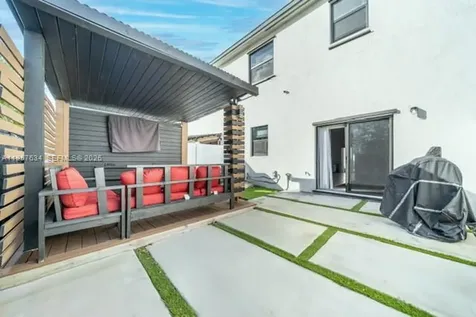 492 NW 203rd Terrace Miami Gardens FL 33169