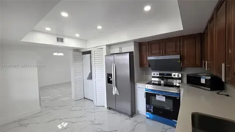 7085 W Sunrise Boulevard Plantation FL 33313