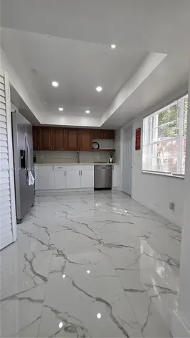 7085 W Sunrise Boulevard Plantation FL 33313