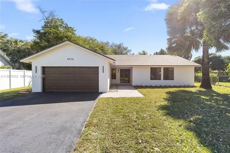 9234 Southampton Place Boca Raton FL 33434