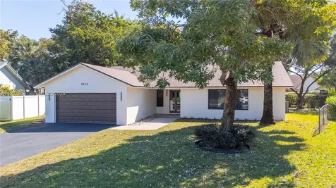 9234 Southampton Place Boca Raton FL 33434