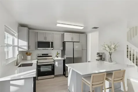 1378 SW 180th Avenue Pembroke Pines FL 33029