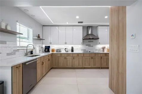 2532 SE 13th Street Pompano Beach FL 33062