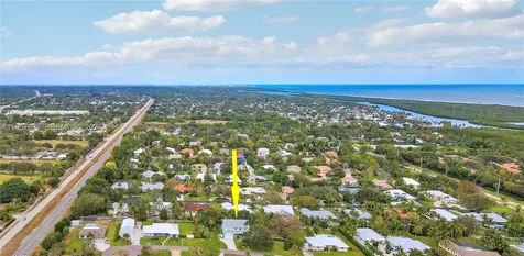 8445 SE Bayberry Terrace Hobe Sound FL 33455