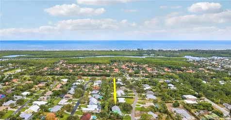 8445 SE Bayberry Terrace Hobe Sound FL 33455