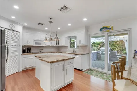 8445 SE Bayberry Terrace Hobe Sound FL 33455