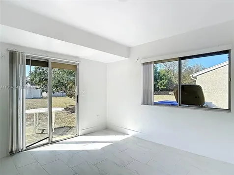 4487 Pocatella North Port FL 34287