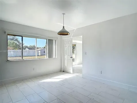 4487 Pocatella North Port FL 34287