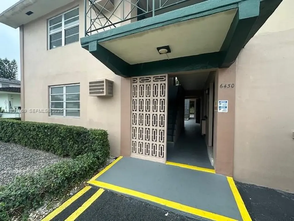 6430 W Flagler Street Miami FL 33144