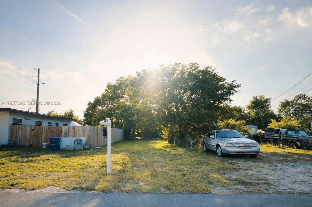 7014 NW 21st Avenue Miami FL 33147