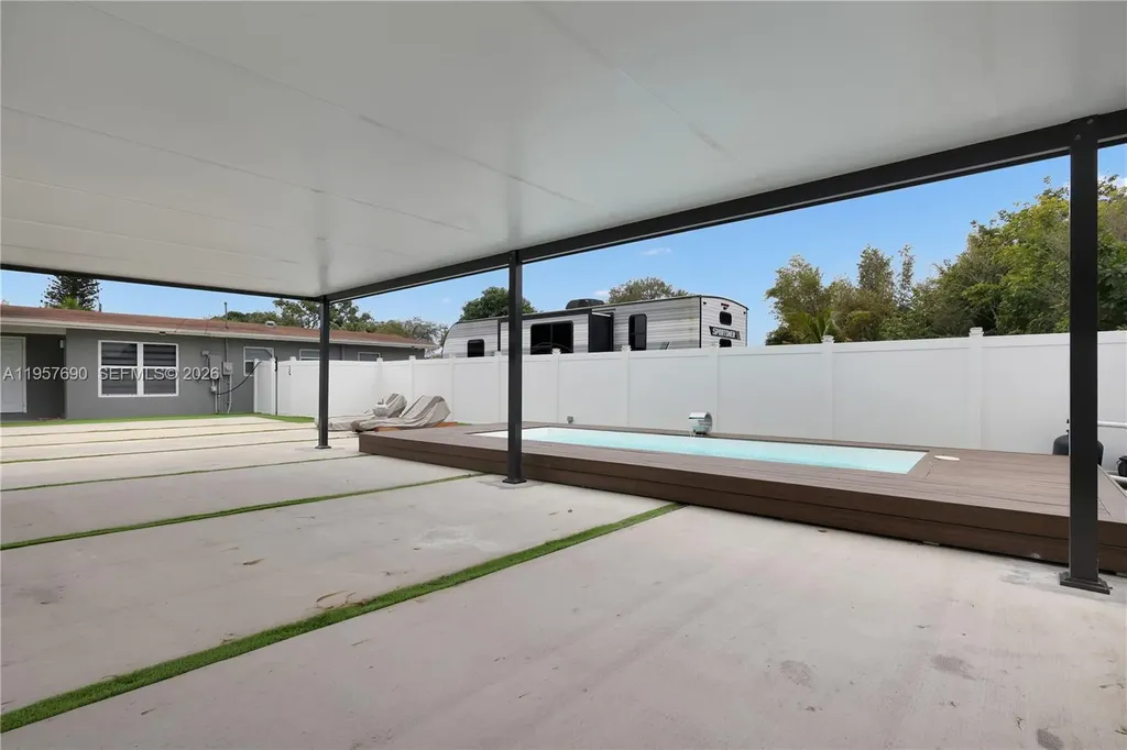 1021 SW 22nd Avenue Fort Lauderdale FL 33312