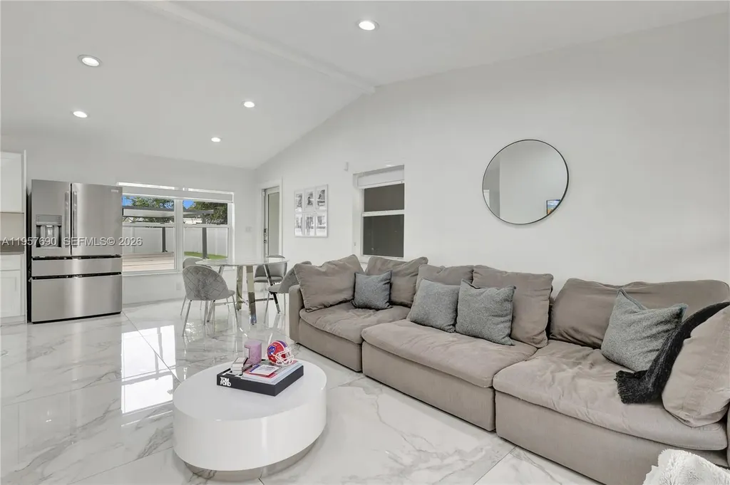 1021 SW 22nd Avenue Fort Lauderdale FL 33312