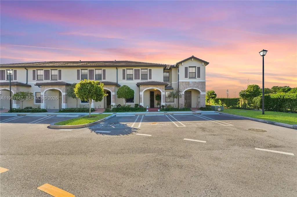 11456 W 33rd Way Hialeah FL 33018