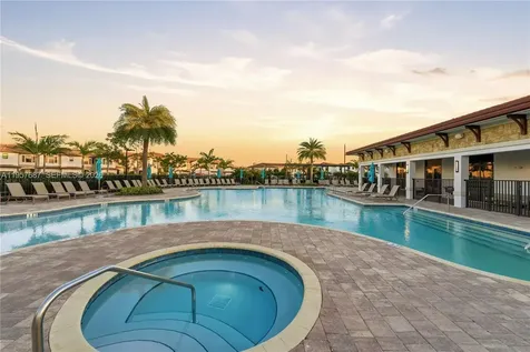 11456 W 33rd Way Hialeah FL 33018