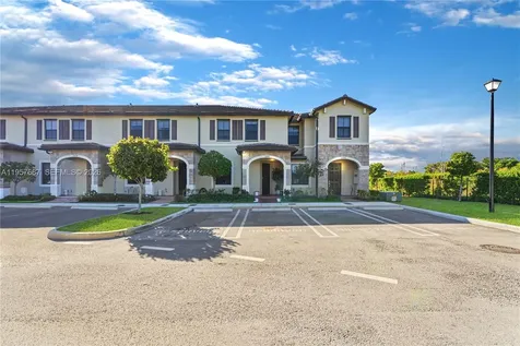 11456 W 33rd Way Hialeah FL 33018
