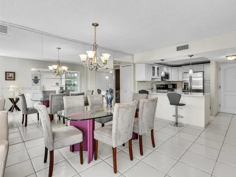3675 N Country Club Drive Aventura FL 33180
