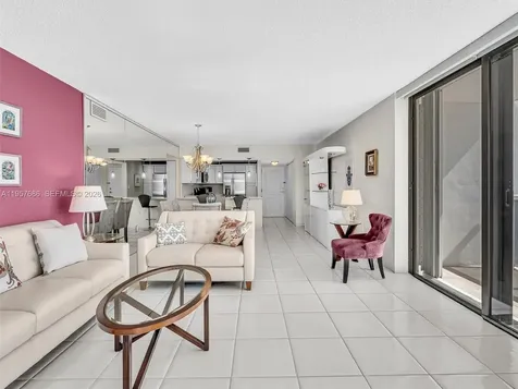 3675 N Country Club Drive Aventura FL 33180