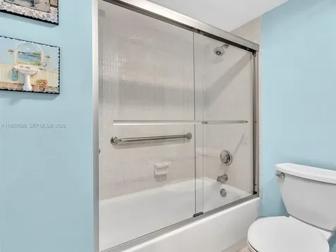 3675 N Country Club Drive Aventura FL 33180