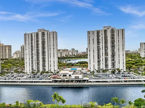 3675 N Country Club Drive Aventura FL 33180