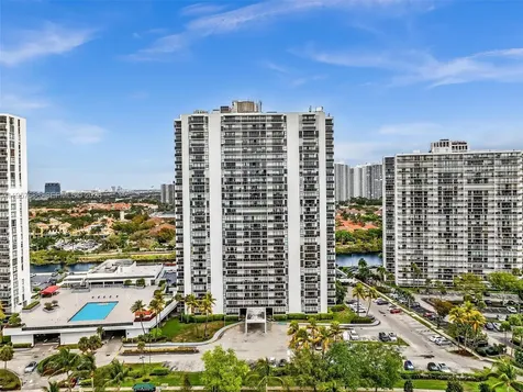 3675 N Country Club Drive Aventura FL 33180