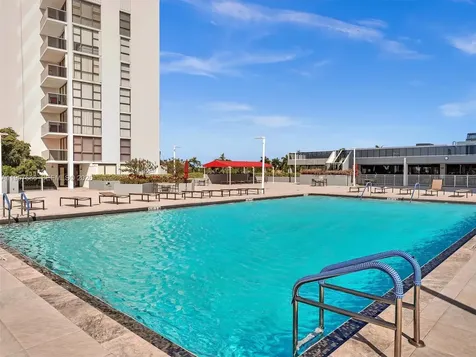 3675 N Country Club Drive Aventura FL 33180