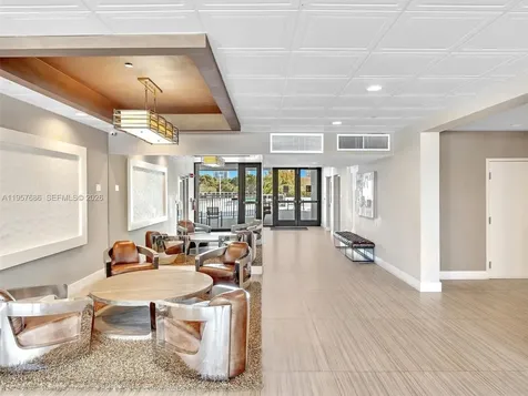 3675 N Country Club Drive Aventura FL 33180