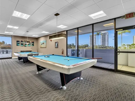 3675 N Country Club Drive Aventura FL 33180