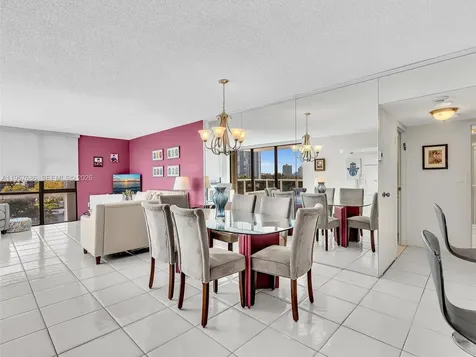 3675 N Country Club Drive Aventura FL 33180