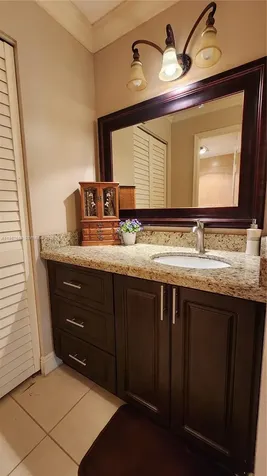 Hallandale Beach FL 33009