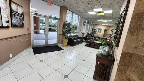 Hallandale Beach FL 33009