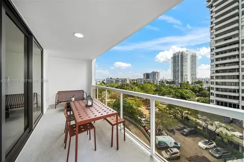 9 Island Avenue Miami Beach FL 33139