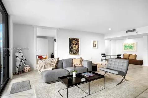 9 Island Avenue Miami Beach FL 33139
