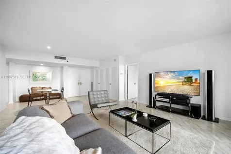 9 Island Avenue Miami Beach FL 33139