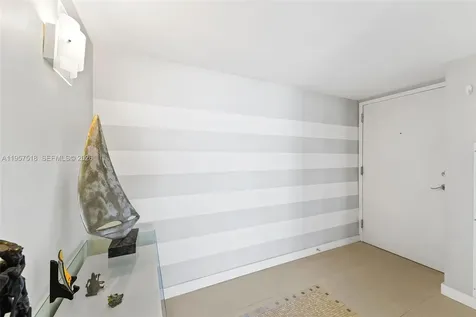 2655 Collins Avenue Miami Beach FL 33140
