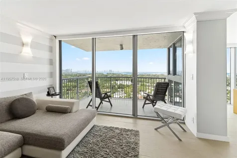 2655 Collins Avenue Miami Beach FL 33140