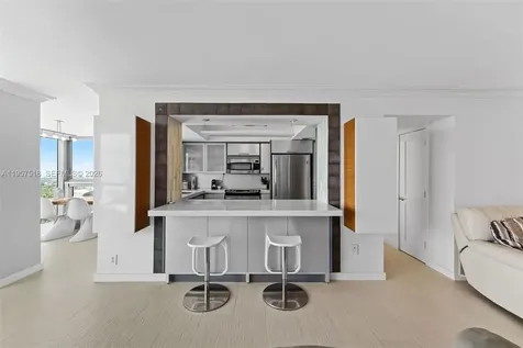2655 Collins Avenue Miami Beach FL 33140