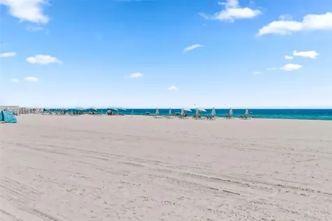 2655 Collins Avenue Miami Beach FL 33140