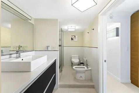 2655 Collins Avenue Miami Beach FL 33140
