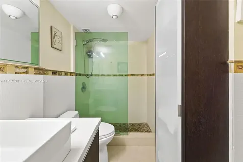 2655 Collins Avenue Miami Beach FL 33140
