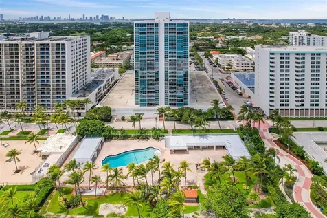 2655 Collins Avenue Miami Beach FL 33140