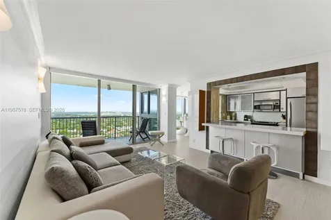 2655 Collins Avenue Miami Beach FL 33140
