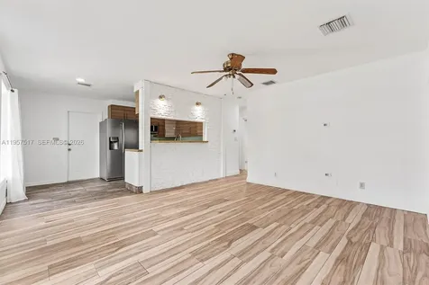6073 NW 27th Street Margate FL 33063