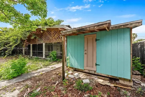 6073 NW 27th Street Margate FL 33063