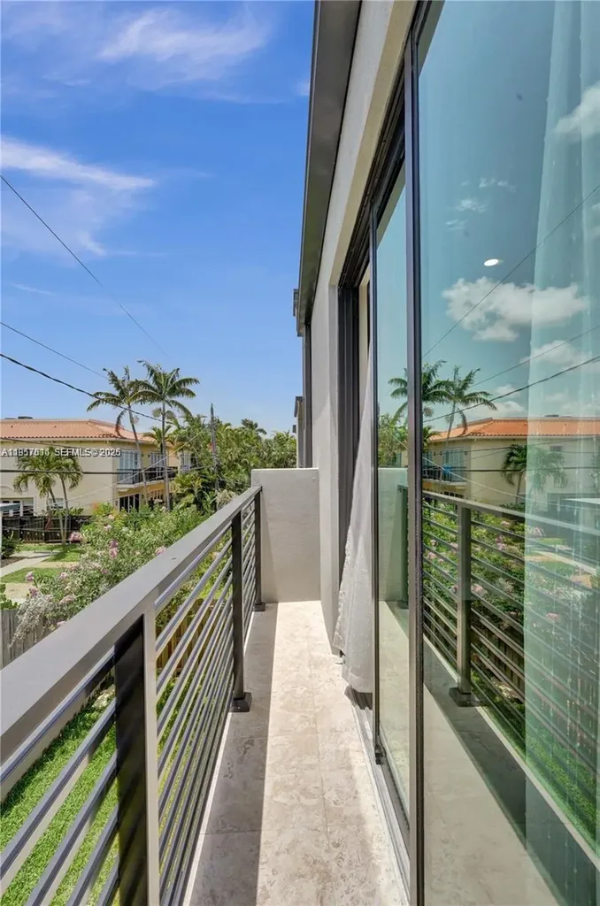 1617 NE 11th Street Fort Lauderdale FL 33304