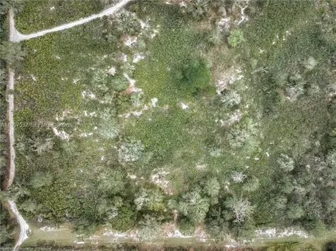 701 Jolly Lane Lorida FL 33857