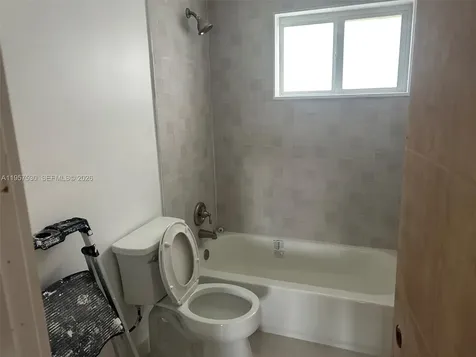 7732 Camino Real Miami FL 33143