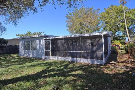 8940 NW 21st Court Pembroke Pines FL 33024