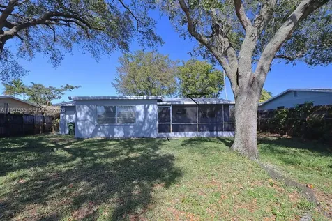 8940 NW 21st Court Pembroke Pines FL 33024