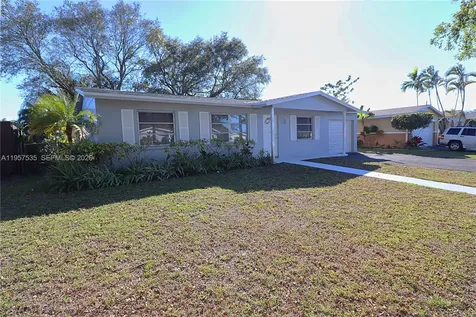8940 NW 21st Court Pembroke Pines FL 33024
