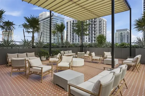 11 NE 6th Street Miami FL 33132